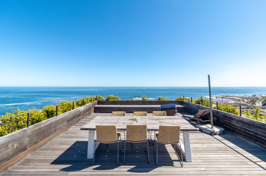 To Let 2 Bedroom Property for Rent in Bantry Bay Western Cape